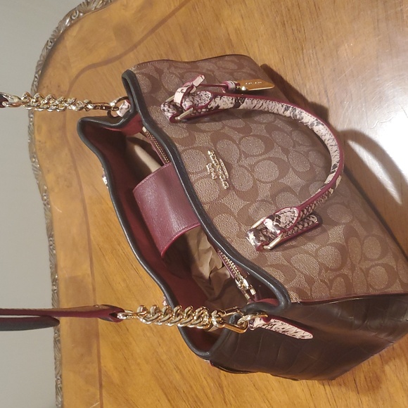 Like NEW Coach Exotic Signature Margot Bag - Picture 9 of 16
